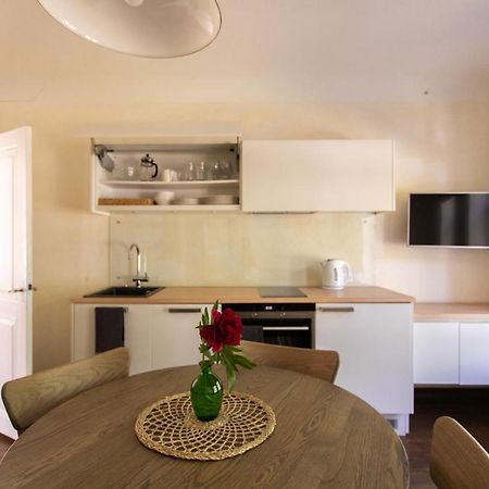 Allee Apartments Κουρεσάαρε Εξωτερικό φωτογραφία