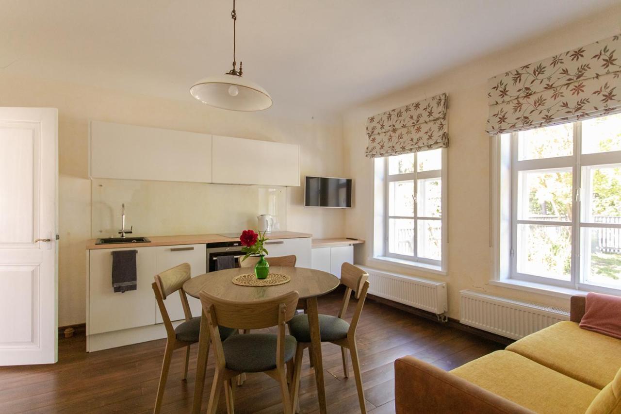 Allee Apartments Κουρεσάαρε Εξωτερικό φωτογραφία