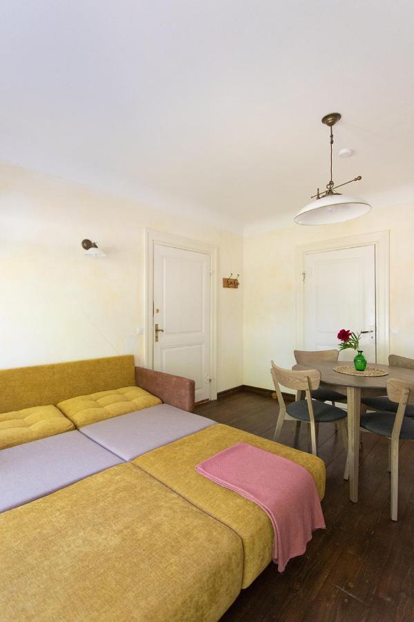 Allee Apartments Κουρεσάαρε Εξωτερικό φωτογραφία